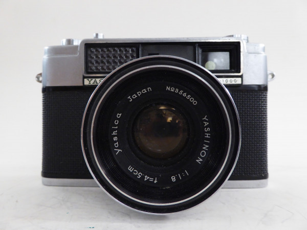 Yashica Lynx  1000 mit Yashinon 1:1,8 / 45 mm