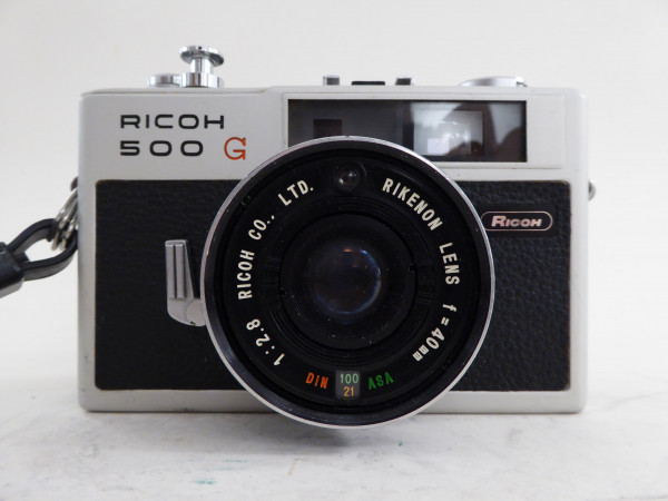 Ricoh 500 G mit Rikenon 1:2,8